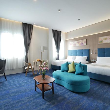 Blue Lotus Hotel Davao City Buitenkant foto