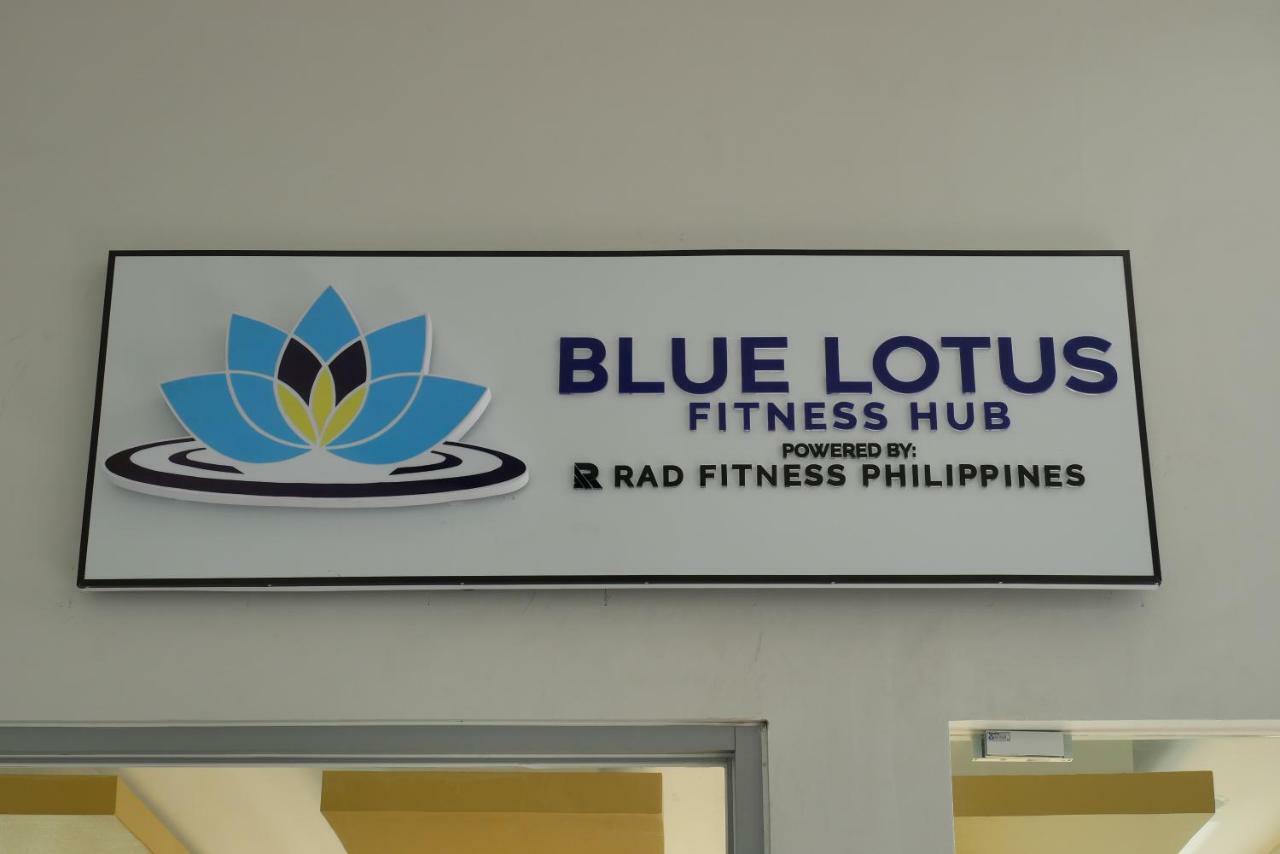 Blue Lotus Hotel Davao City Buitenkant foto