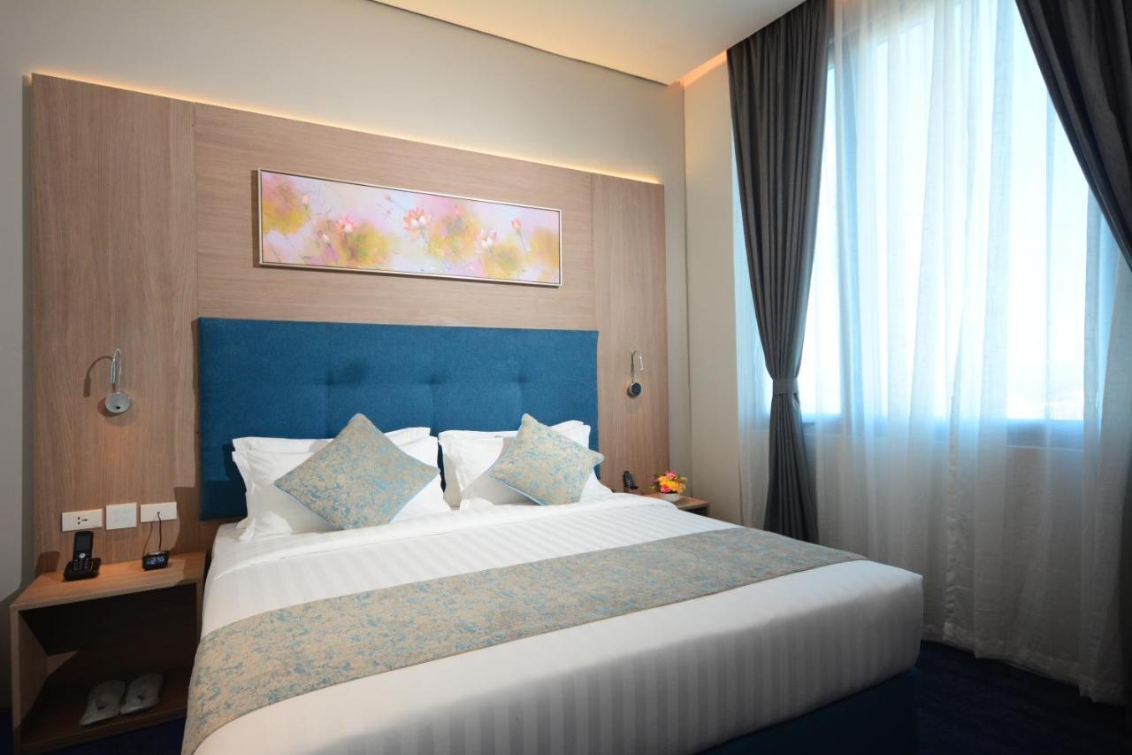 Blue Lotus Hotel Davao City Buitenkant foto