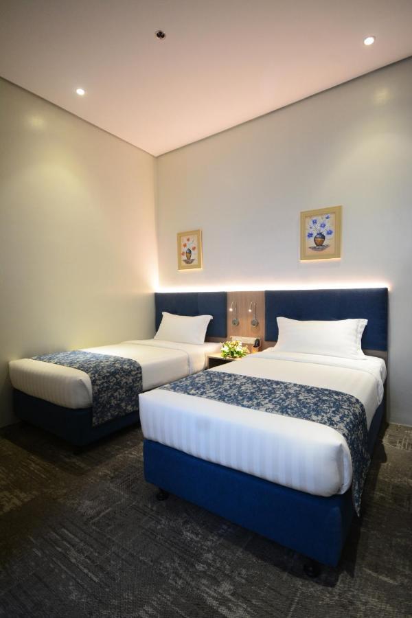 Blue Lotus Hotel Davao City Buitenkant foto